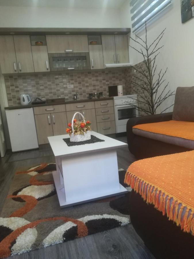 Apartman Hedonija Nova Varos Exterior photo